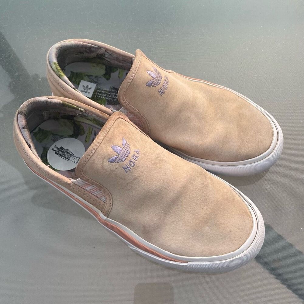 Adidas Sabalo Nora Slip On Loafers Size 6 Suede Shoes Pink Casual